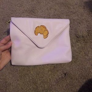 Studio DIY Croissant Clutch